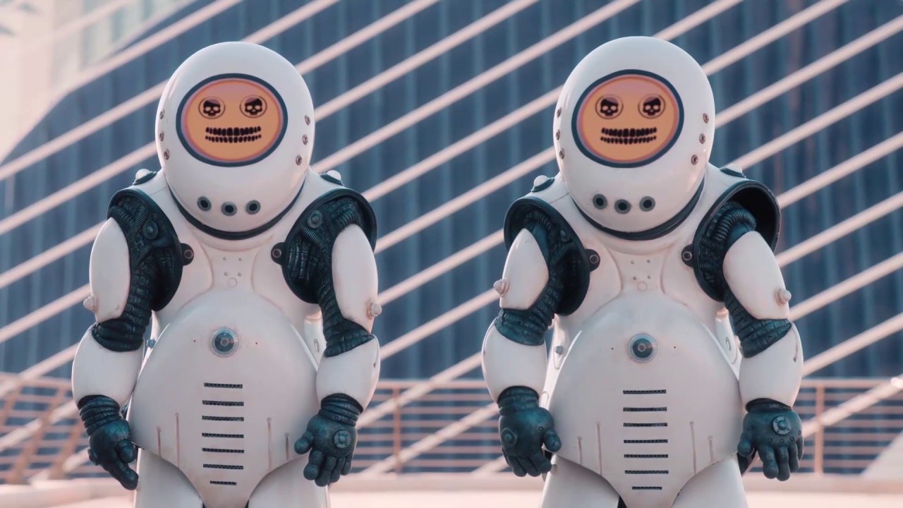 Doctor Who 10.2 Review – Smile