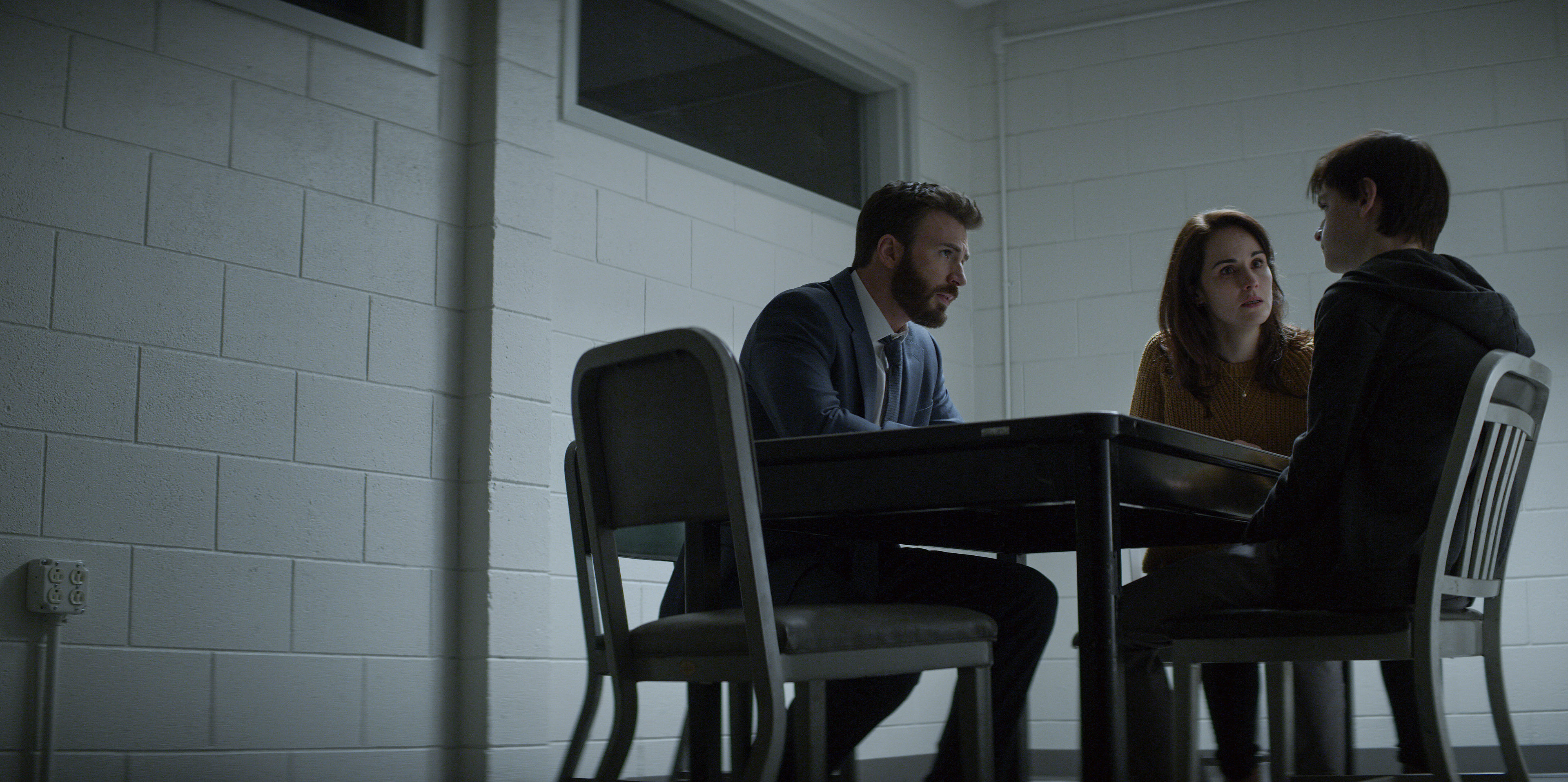 Captivating trailer for ‘Defending Jacob’ starring Chris Evans, Michelle Dockery and Jaeden Martell – Coming to Apple TV+