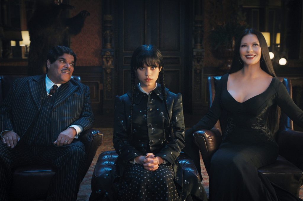 Great new featurette to look inside director Tim Burton’s work on the upcoming series, Wednesday 