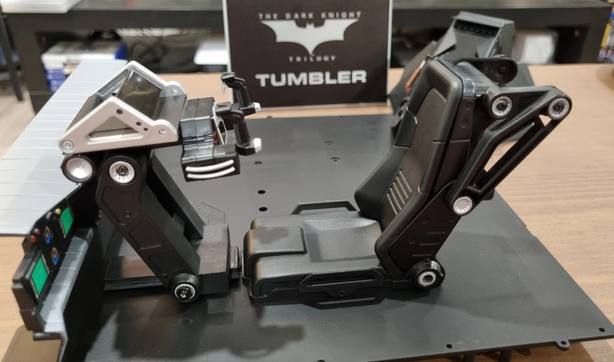 Building the Batmobile Tumbler [Hachette Partworks: Issues 17 – 22]